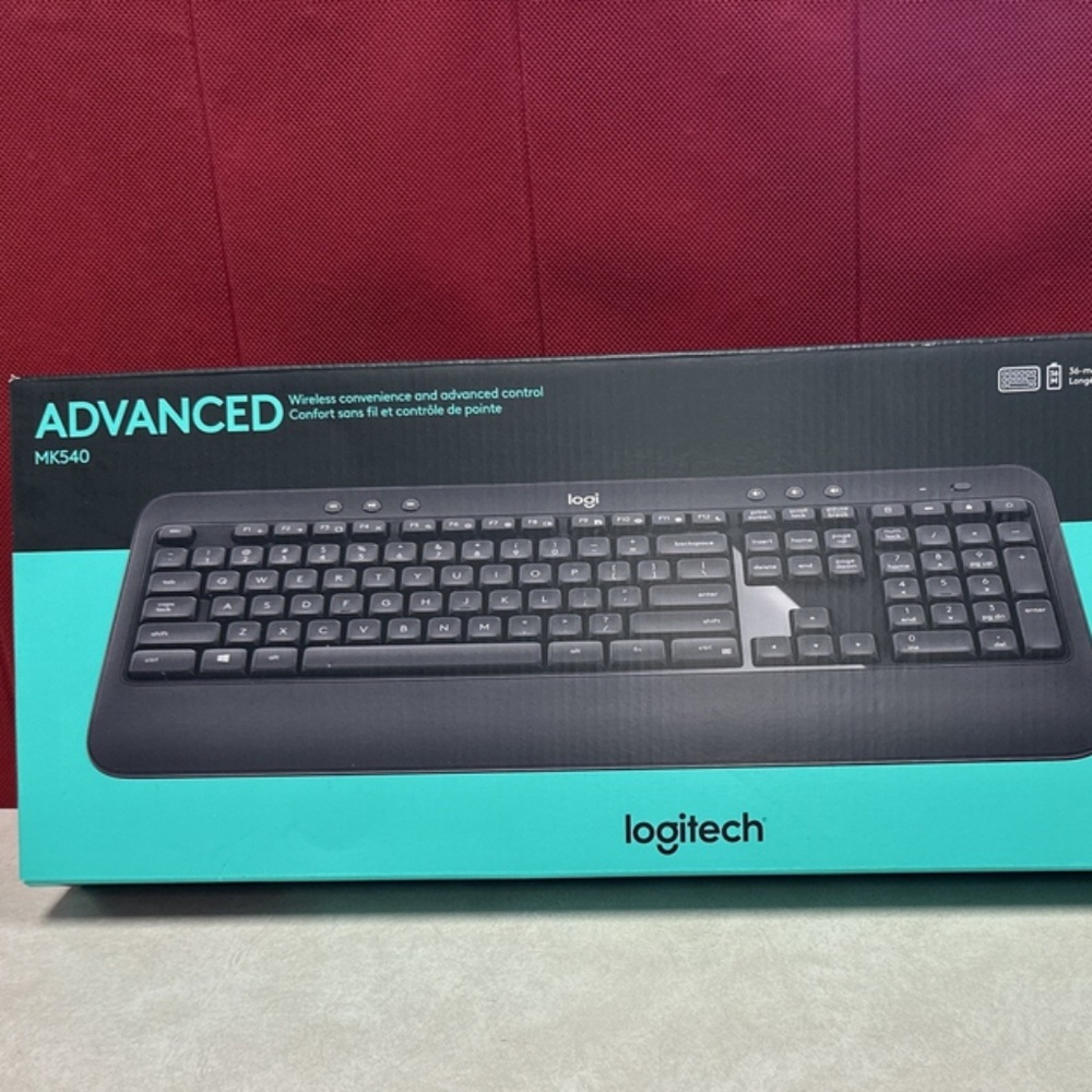 Logitech MK540 Wireless Keyboard and Mouse Combo (920-008671)